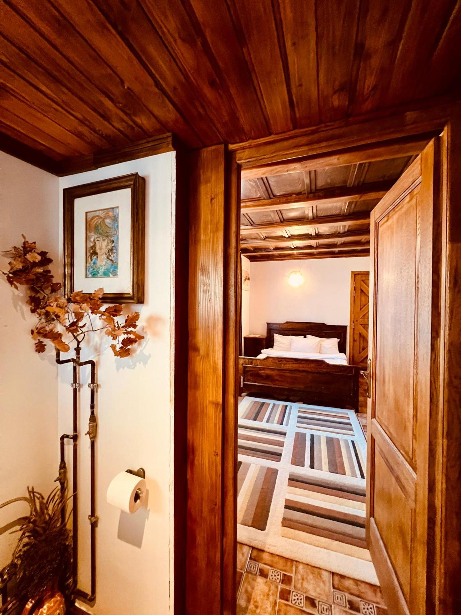 Nautica Bahna Hotel Orşova Buitenkant foto